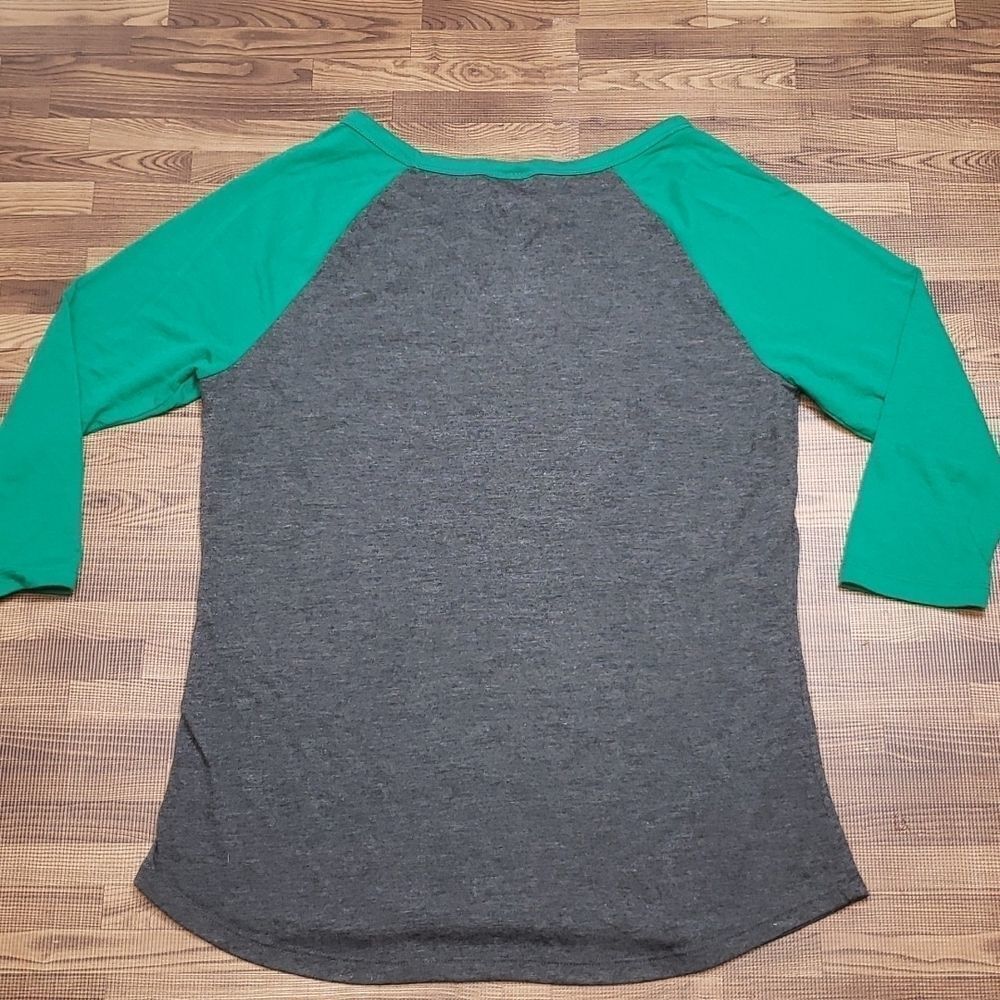Modern Lux Christmas Shirt size large - Picture 4 of 6